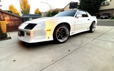 Chevrolet-1991-white-5