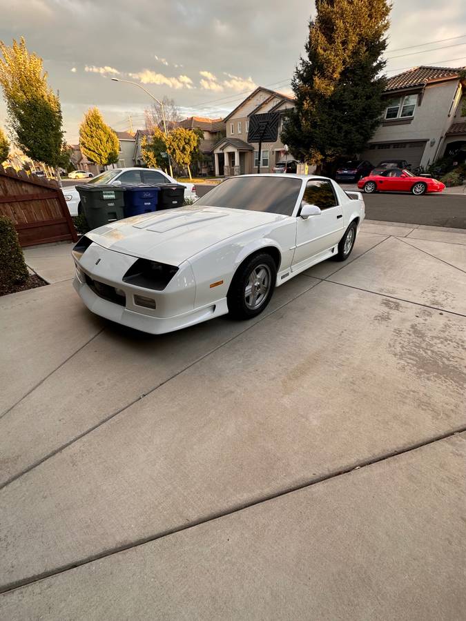 Chevrolet-1991-white-6