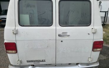 Chevrolet-20-cargo-van-1991-white-8