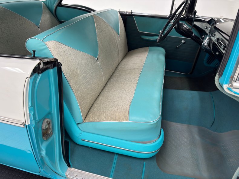 Chevrolet-210-1956-India-Ivory-Turquoise-15