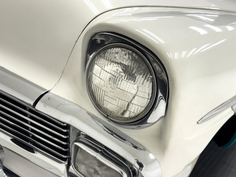 Chevrolet-210-1956-India-Ivory-Turquoise-26