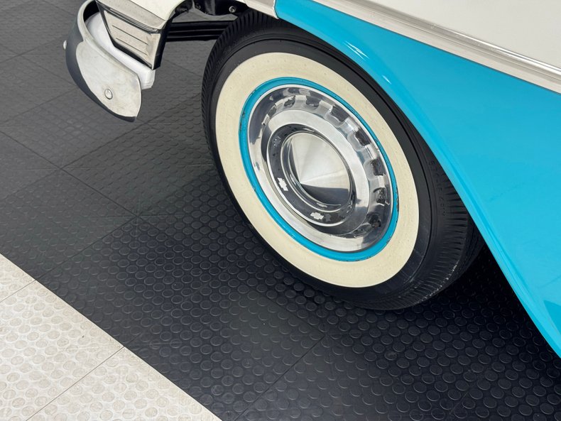 Chevrolet-210-1956-India-Ivory-Turquoise-27