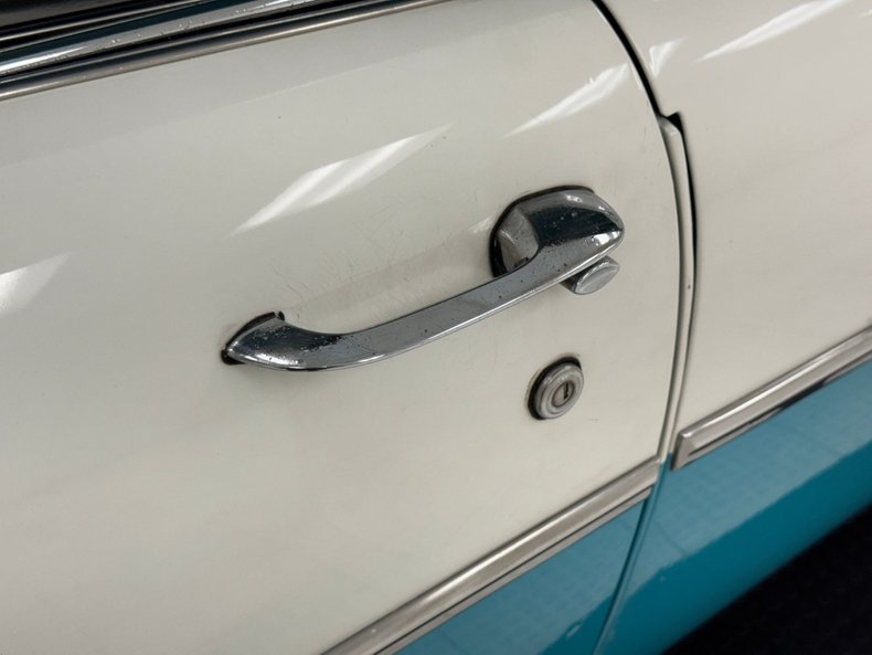 Chevrolet-210-1956-India-Ivory-Turquoise-31