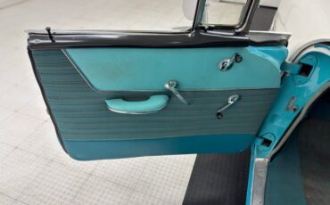 Chevrolet-210-1956-India-Ivory-Turquoise-38