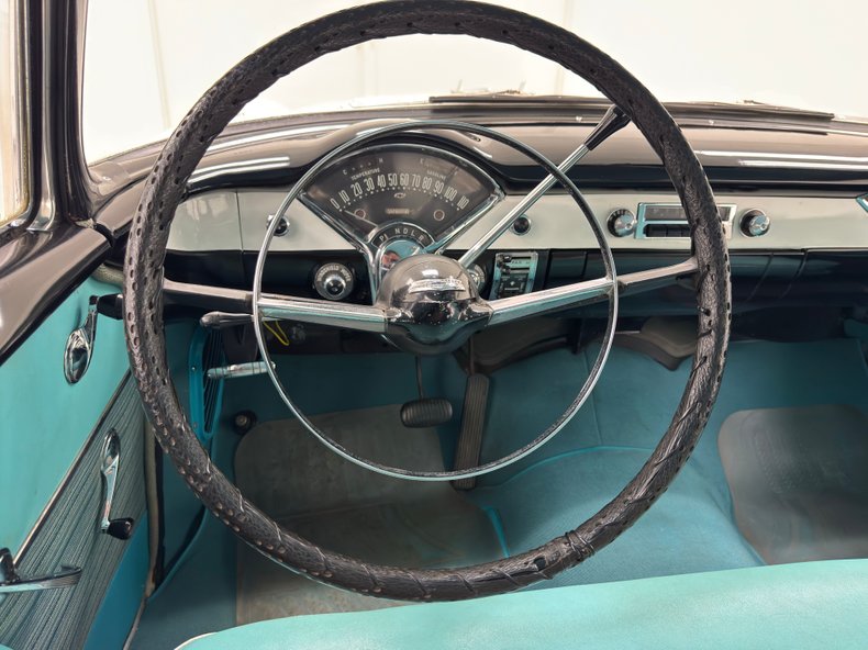 Chevrolet-210-1956-India-Ivory-Turquoise-42