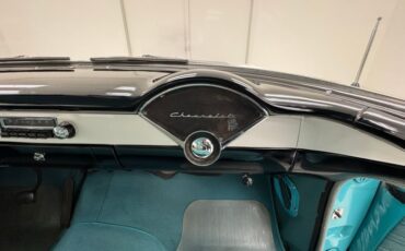 Chevrolet-210-1956-India-Ivory-Turquoise-46