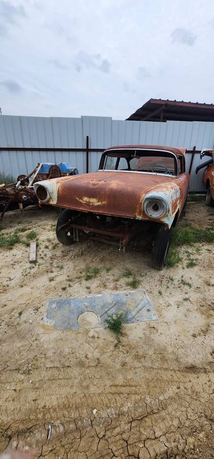 Chevrolet-210-1956-brown-13
