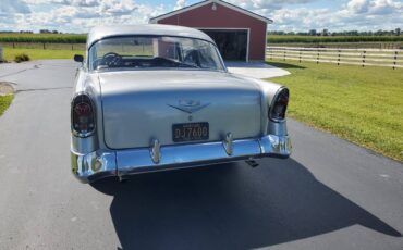 Chevrolet-210-1956-green-14