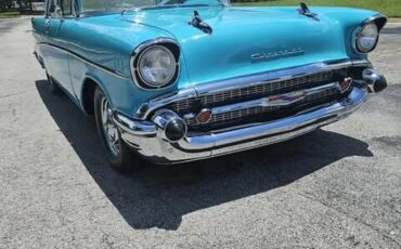 Chevrolet-210-1957-Turquoise-amp-White-Light-Blue-amp-White-14