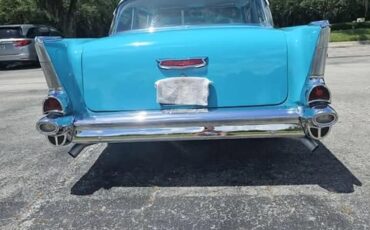 Chevrolet-210-1957-Turquoise-amp-White-Light-Blue-amp-White-16
