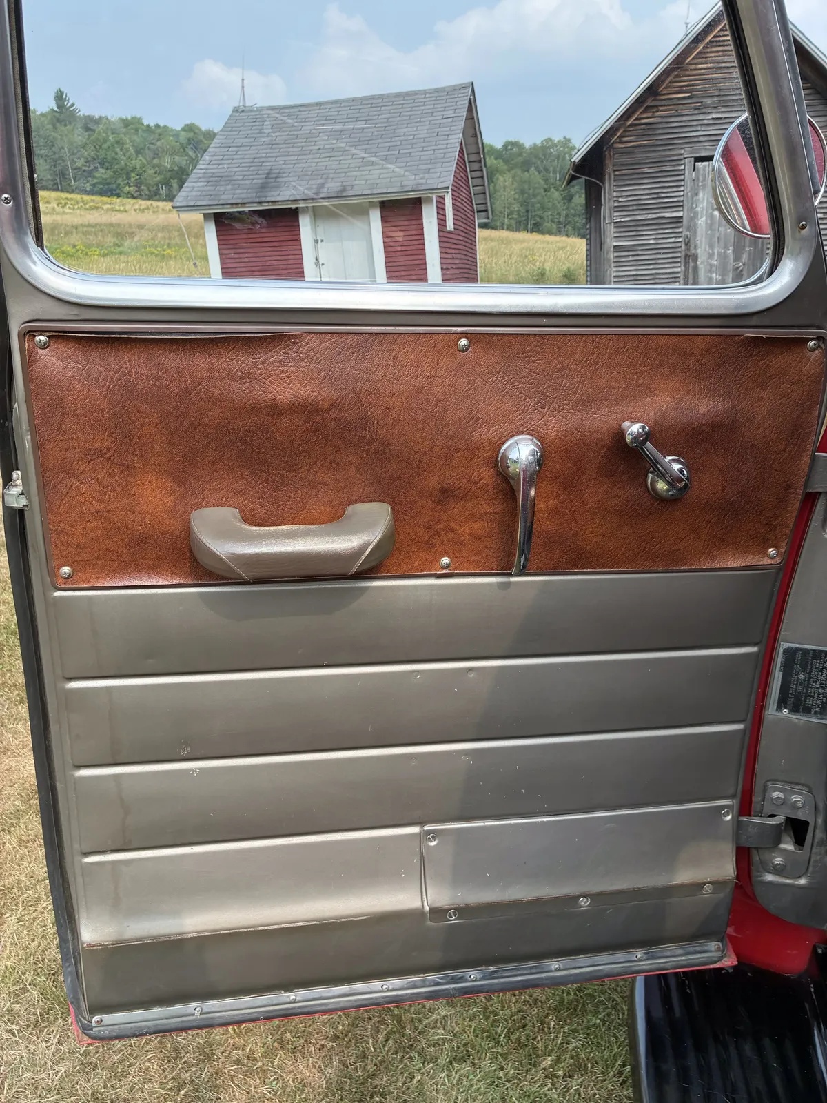 Chevrolet-3100-1947-Red-Brown-1