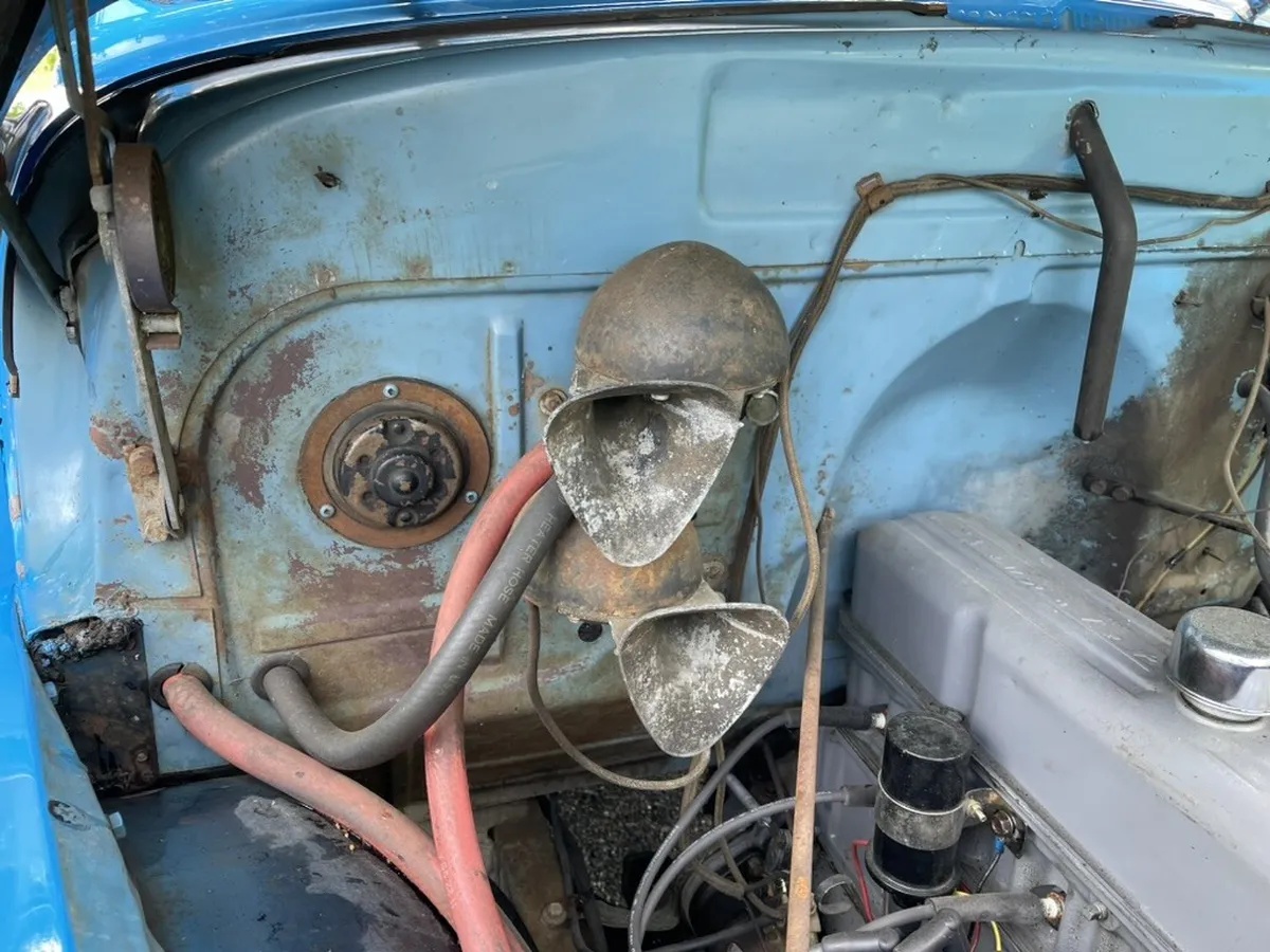 Chevrolet-3100-1950-Blue-Original-Brown-11