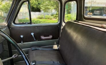 Chevrolet-3100-1951-Dark-Green-Tan-1