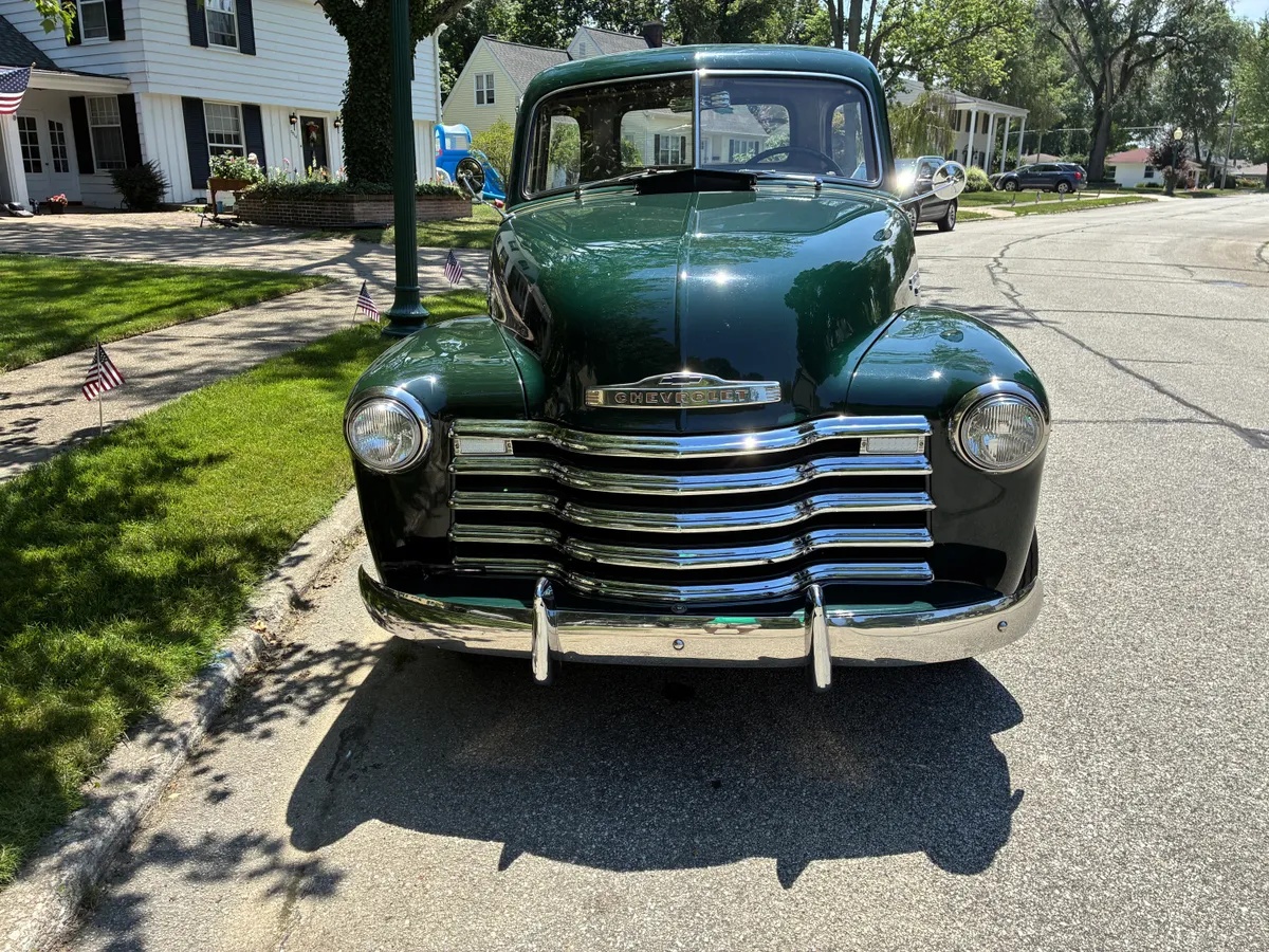 Chevrolet-3100-1951-Dark-Green-Tan-17