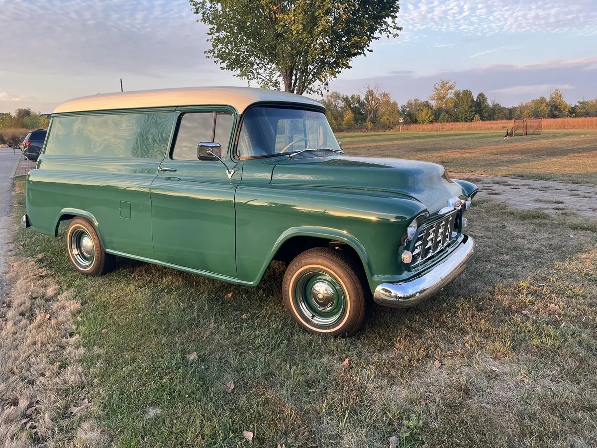 Chevrolet-3100-1956-Green-Grey-10