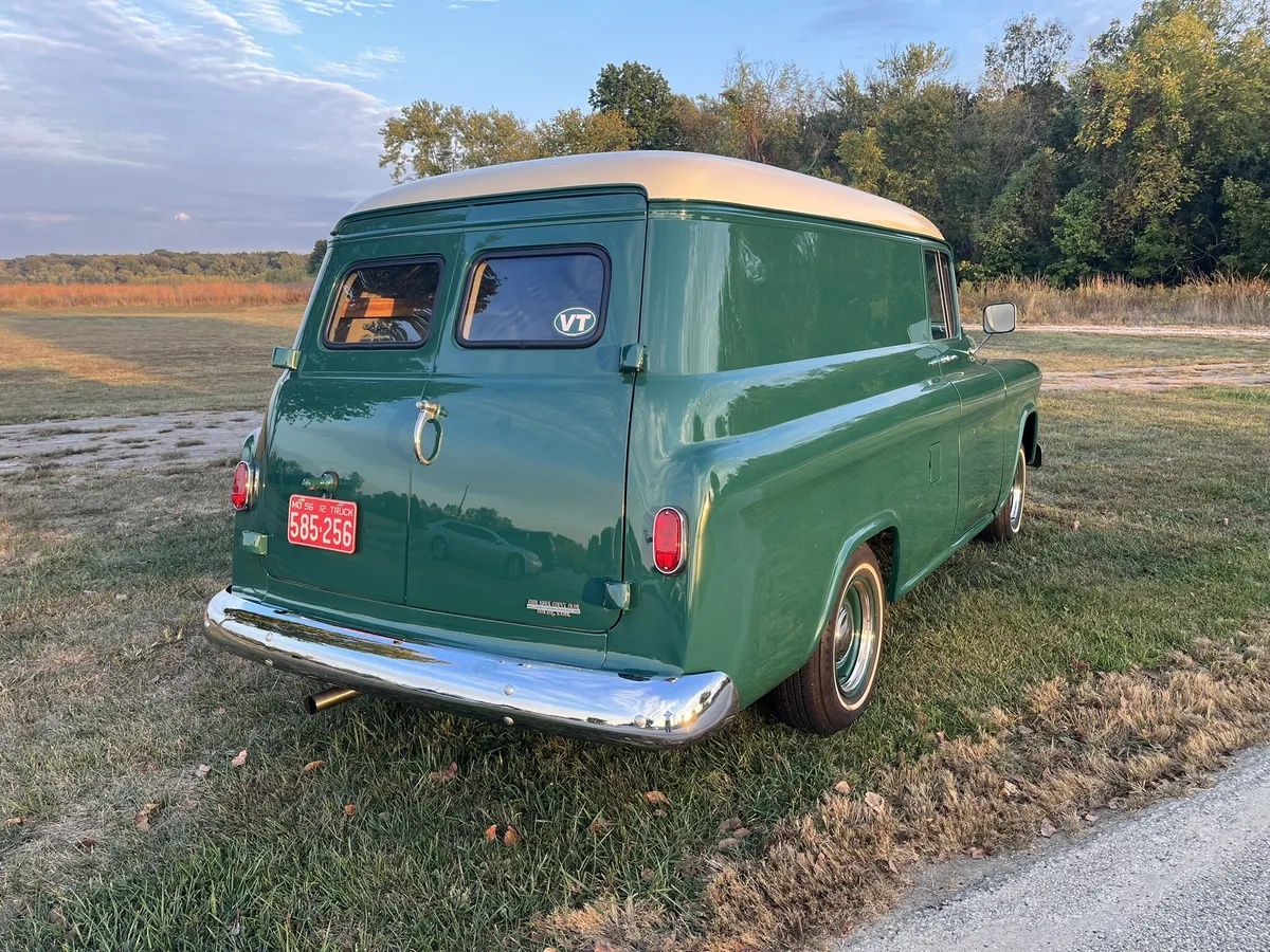 Chevrolet-3100-1956-Green-Grey-11