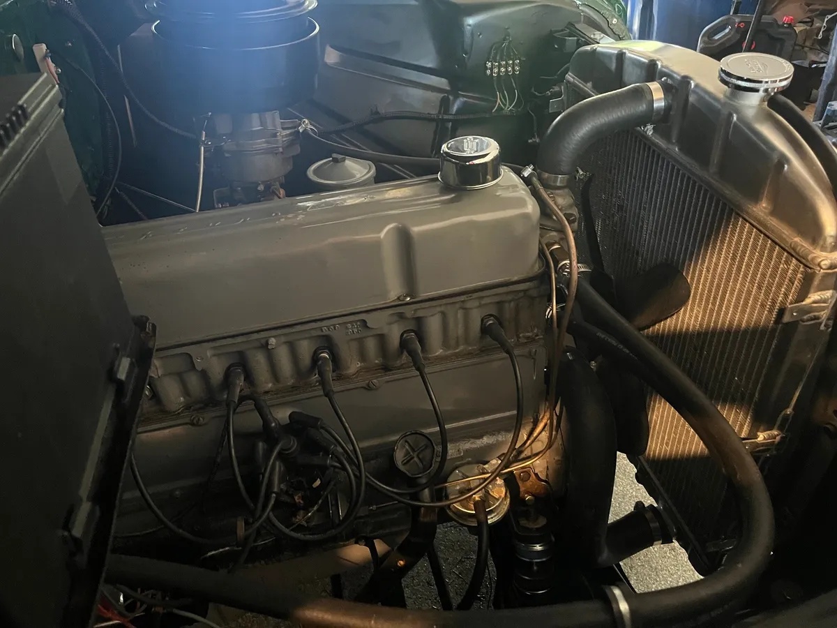 Chevrolet-3100-1956-Green-Grey-19