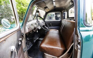 Chevrolet-3100-5-window-pickup-1950-green-17