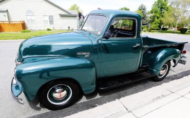 Chevrolet-3100-5-window-pickup-1950-green-2