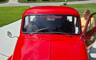 Chevrolet-3100-5-window-truck-1954-red-7