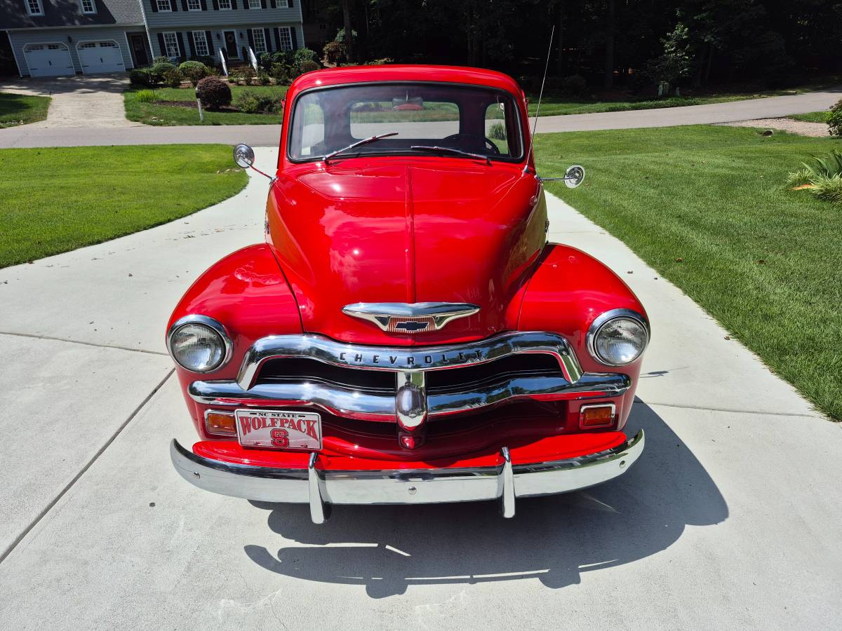 Chevrolet-3100-5-window-truck-1954-red