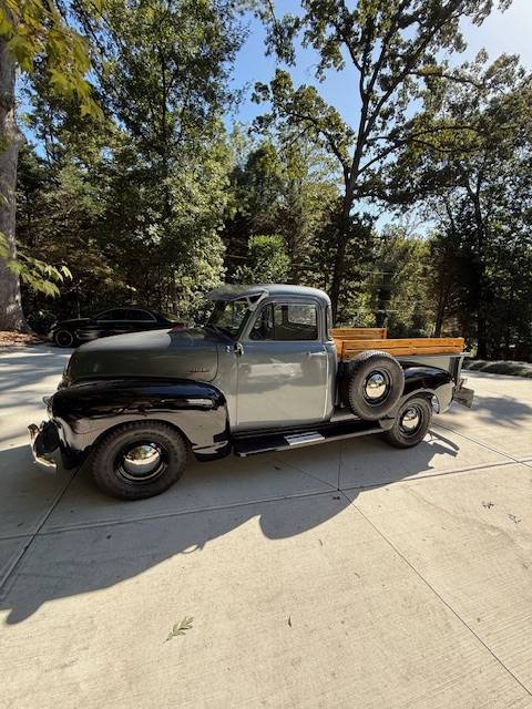 Chevrolet-3100-five-window-1953-black-1