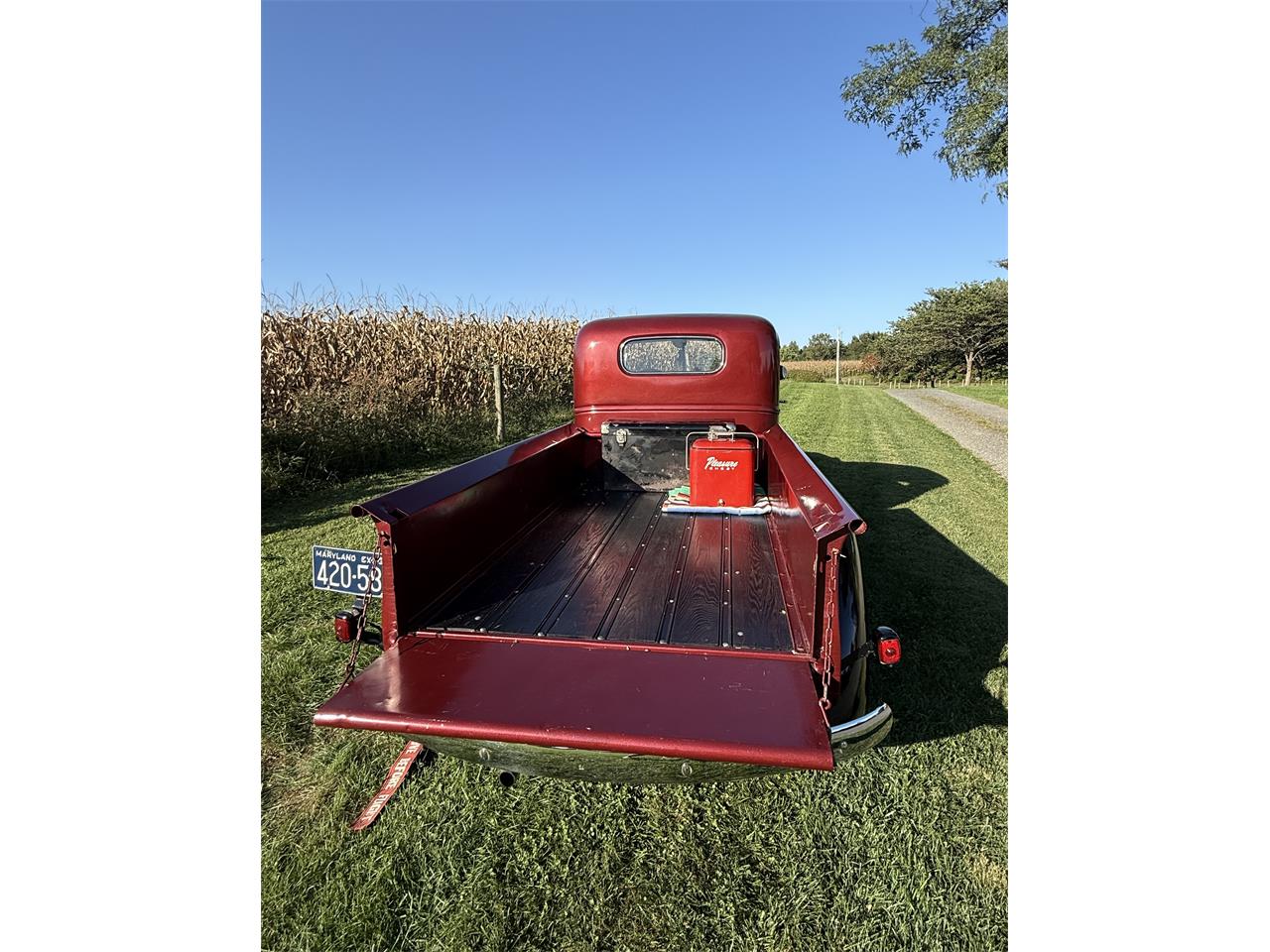 Chevrolet-34-ton-pickup-1941-Red-Grey-18