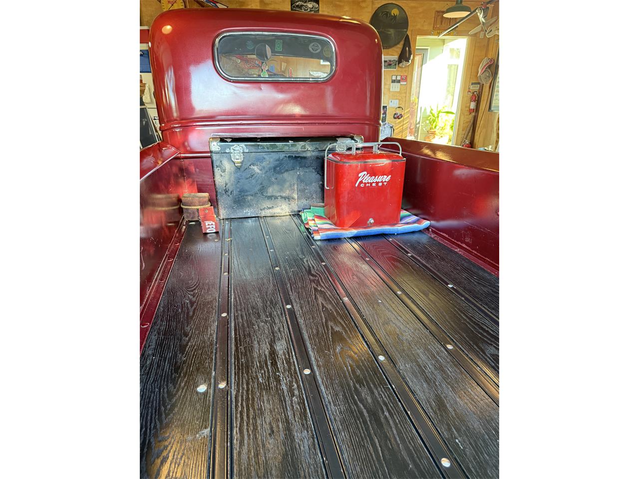 Chevrolet-34-ton-pickup-1941-Red-Grey-21