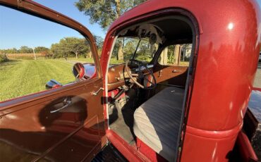 Chevrolet-34-ton-pickup-1941-Red-Grey-25