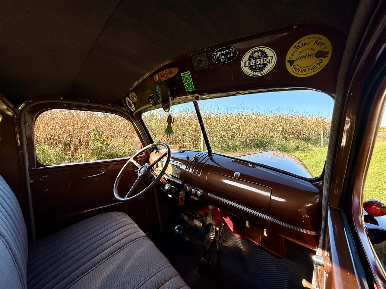 Chevrolet-34-ton-pickup-1941-Red-Grey-8