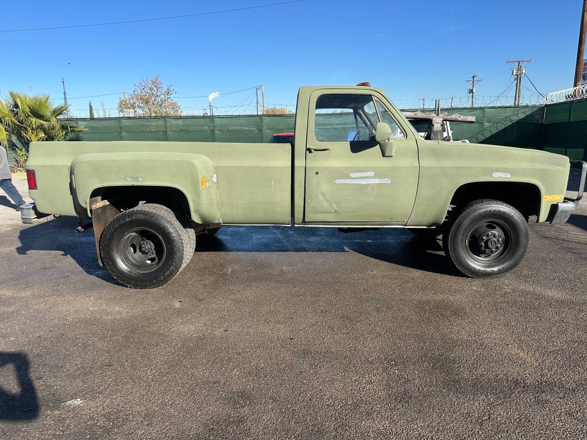 Chevrolet-3500-diesel-1986