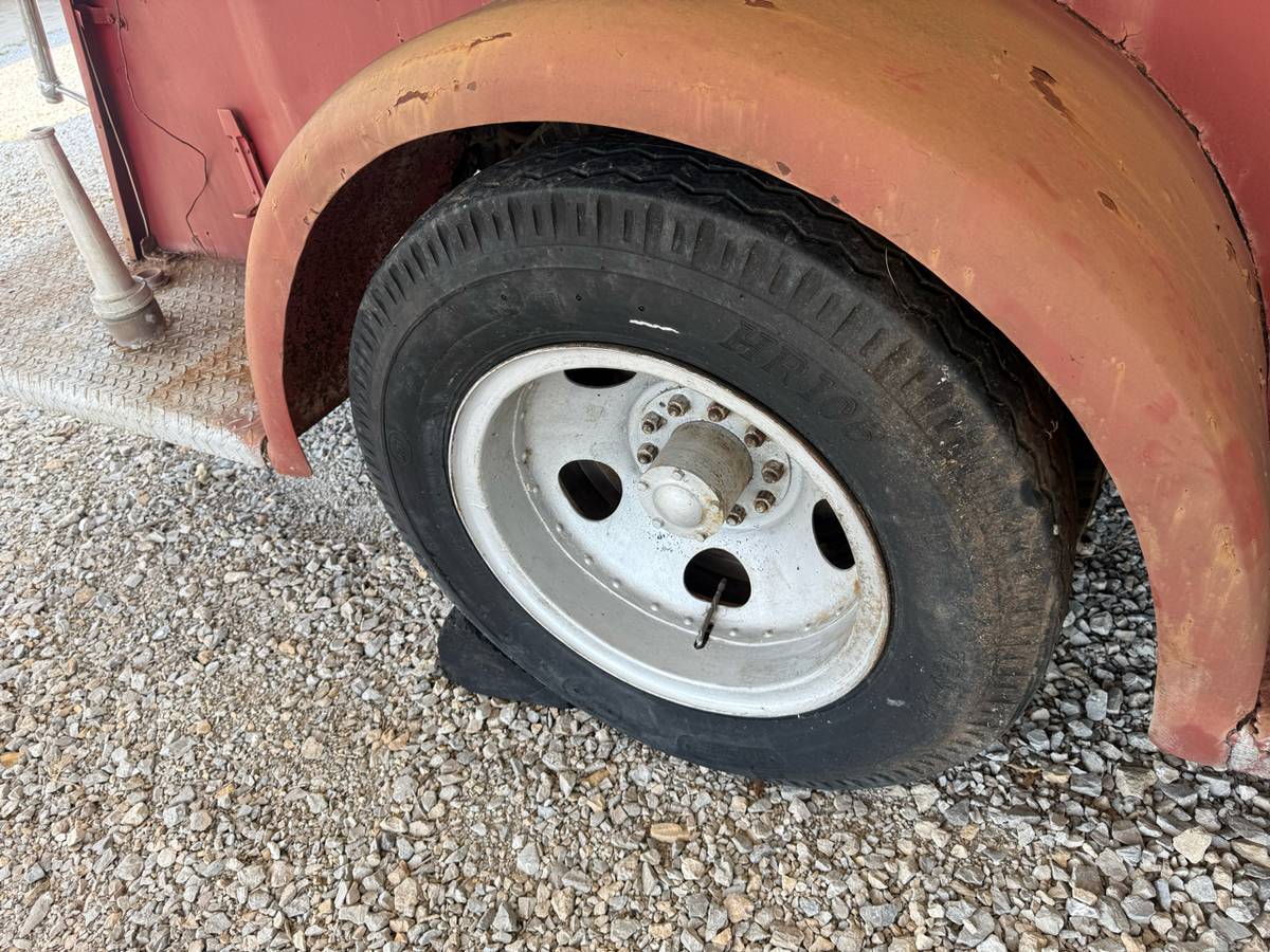 Chevrolet-3500hd-1953-red-21