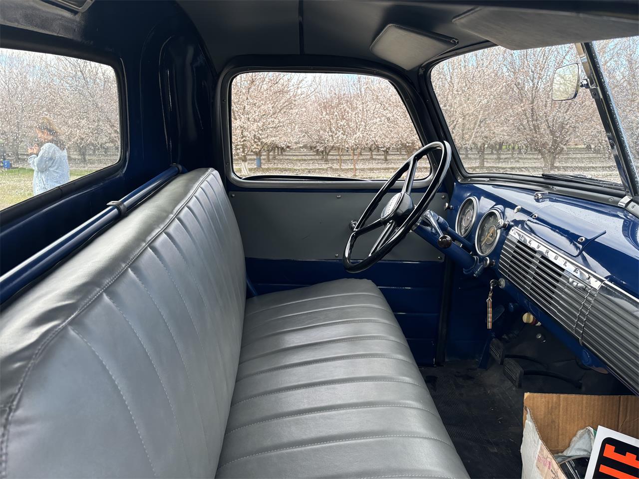 Chevrolet-3600-1950-Blue-Gray-8