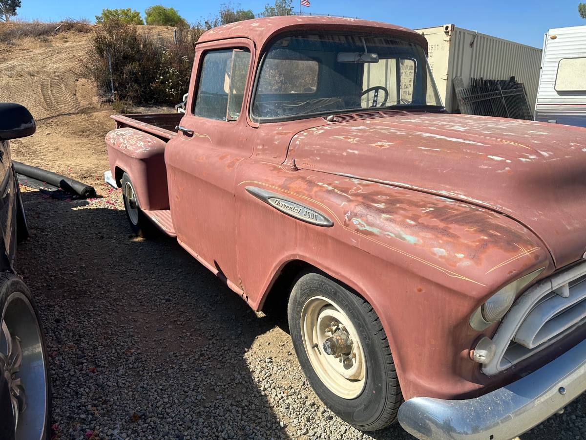 Chevrolet-3600-1957-132