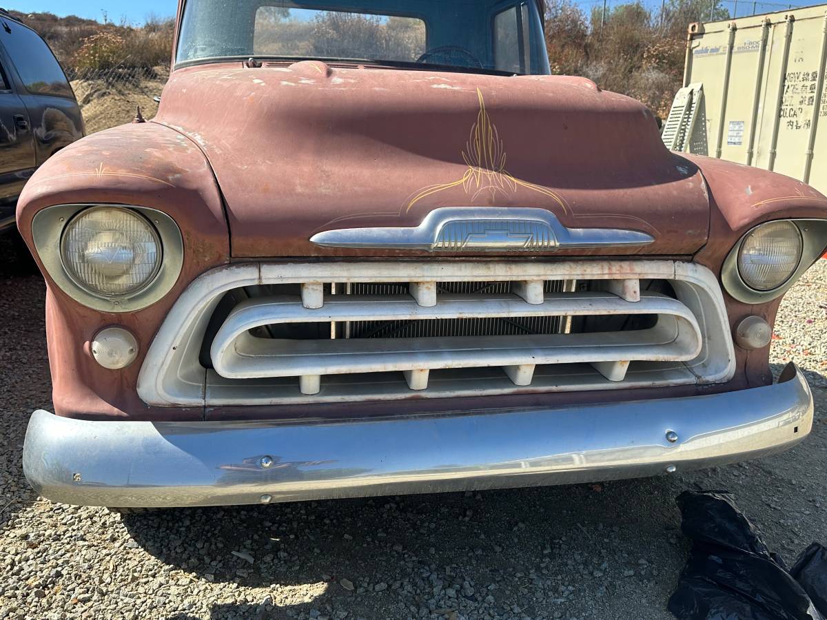 Chevrolet-3600-1957-147