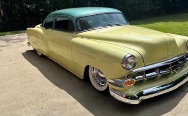 Chevrolet-Bel-Air-1954-Coupe-2