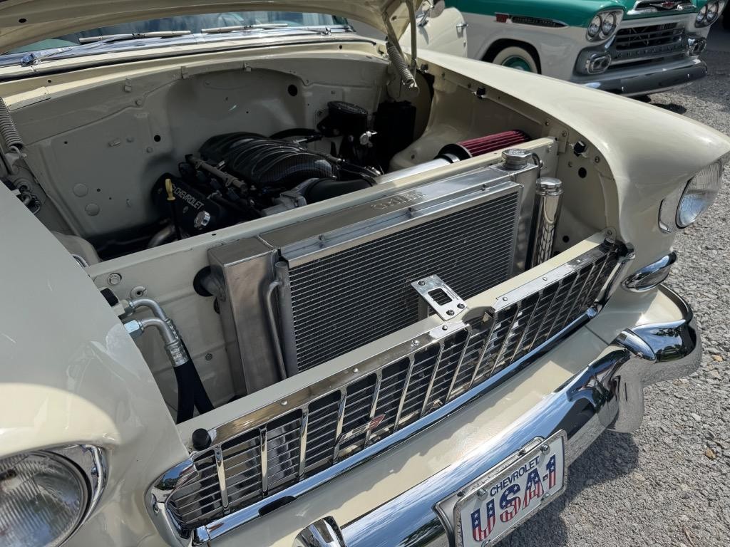 Chevrolet-Bel-Air-210-Restomod-LS3-tremec-6-spd.-Big-brakes-1955-13