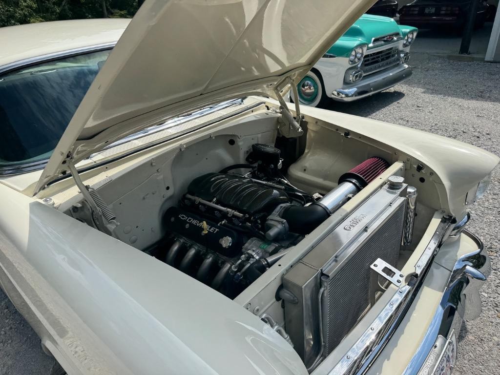 Chevrolet-Bel-Air-210-Restomod-LS3-tremec-6-spd.-Big-brakes-1955-14