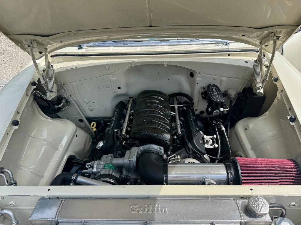 Chevrolet-Bel-Air-210-Restomod-LS3-tremec-6-spd.-Big-brakes-1955-17