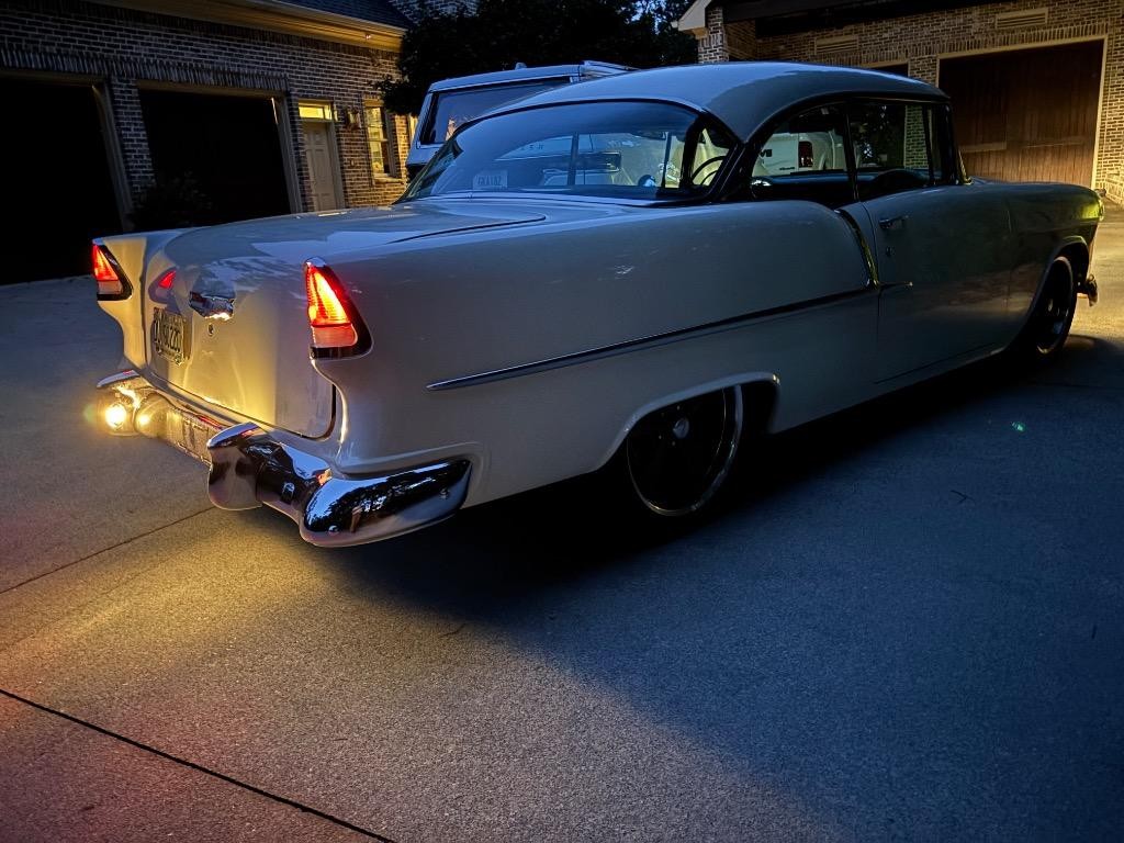 Chevrolet-Bel-Air-210-Restomod-LS3-tremec-6-spd.-Big-brakes-1955-3