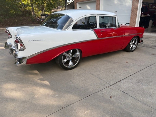 Chevrolet-Bel-Air150210-1956-210-21