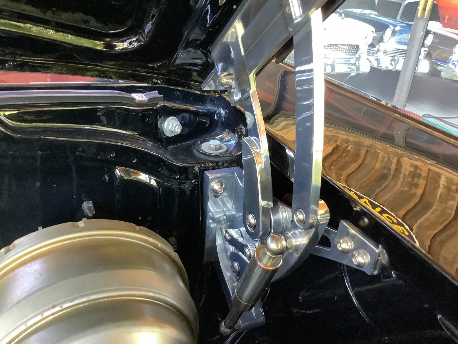 Chevrolet-Bel-Air150210-1957-Two-Door-Hardtop-27