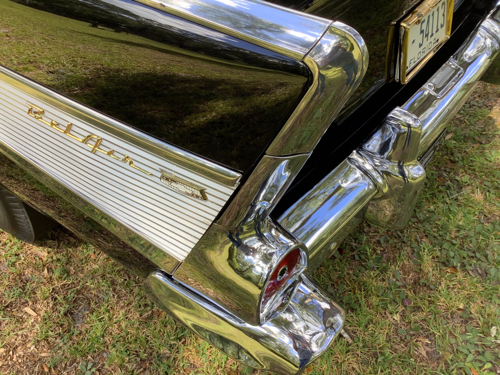 Chevrolet-Bel-Air150210-1957-Two-Door-Hardtop-7