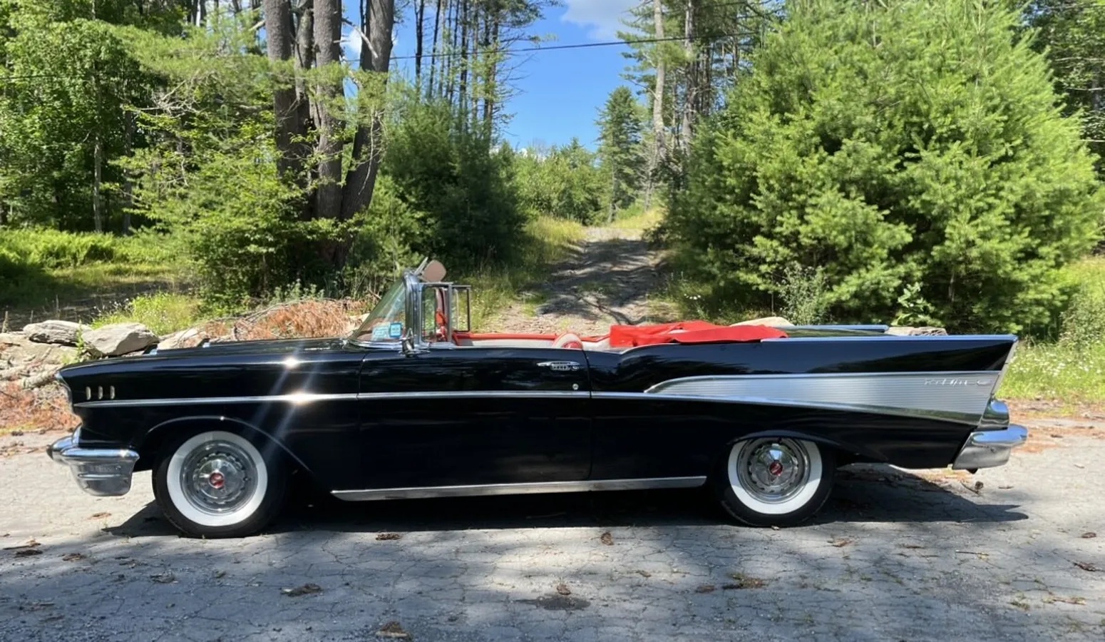 Chevrolet-Bel-air-1957-Black-Red-1