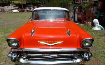 Chevrolet-Bel-air-1957-Matador-Red-amp-India-Ivory-2-Tone-Red-amp-Black-13