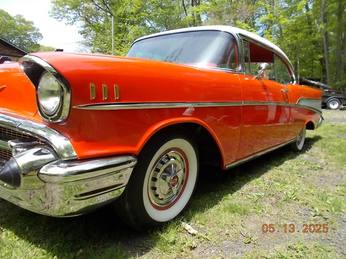 Chevrolet-Bel-air-1957-Matador-Red-amp-India-Ivory-2-Tone-Red-amp-Black-8