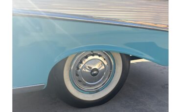 Chevrolet-Bel-air-1957-Turquoise-and-white-Turquoise-and-black-6