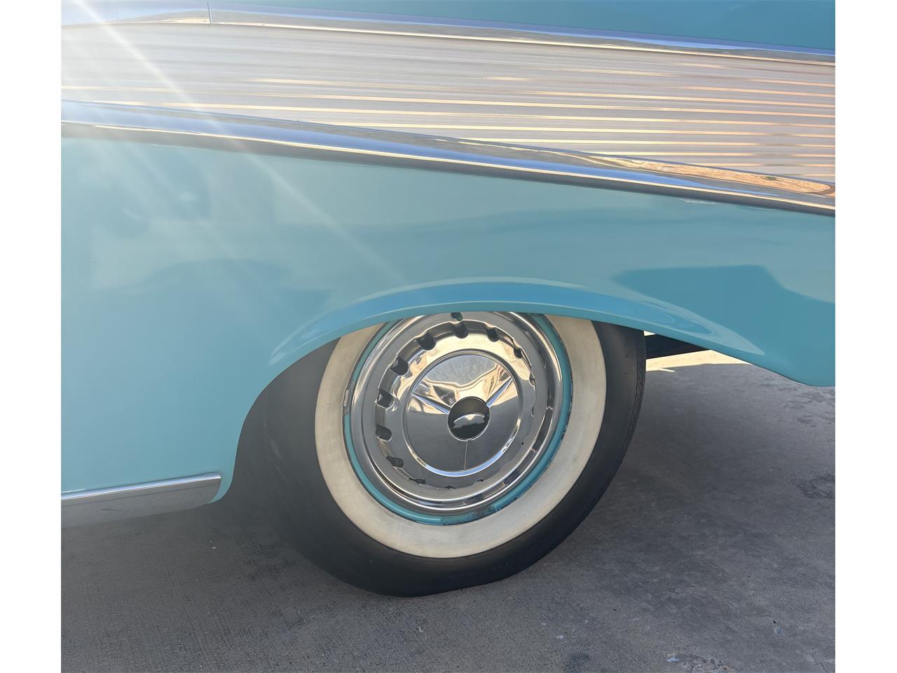 Chevrolet-Bel-air-1957-Turquoise-and-white-Turquoise-and-black-6