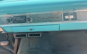 Chevrolet-Bel-air-1957-Turquoise-and-white-Turquoise-and-black-8