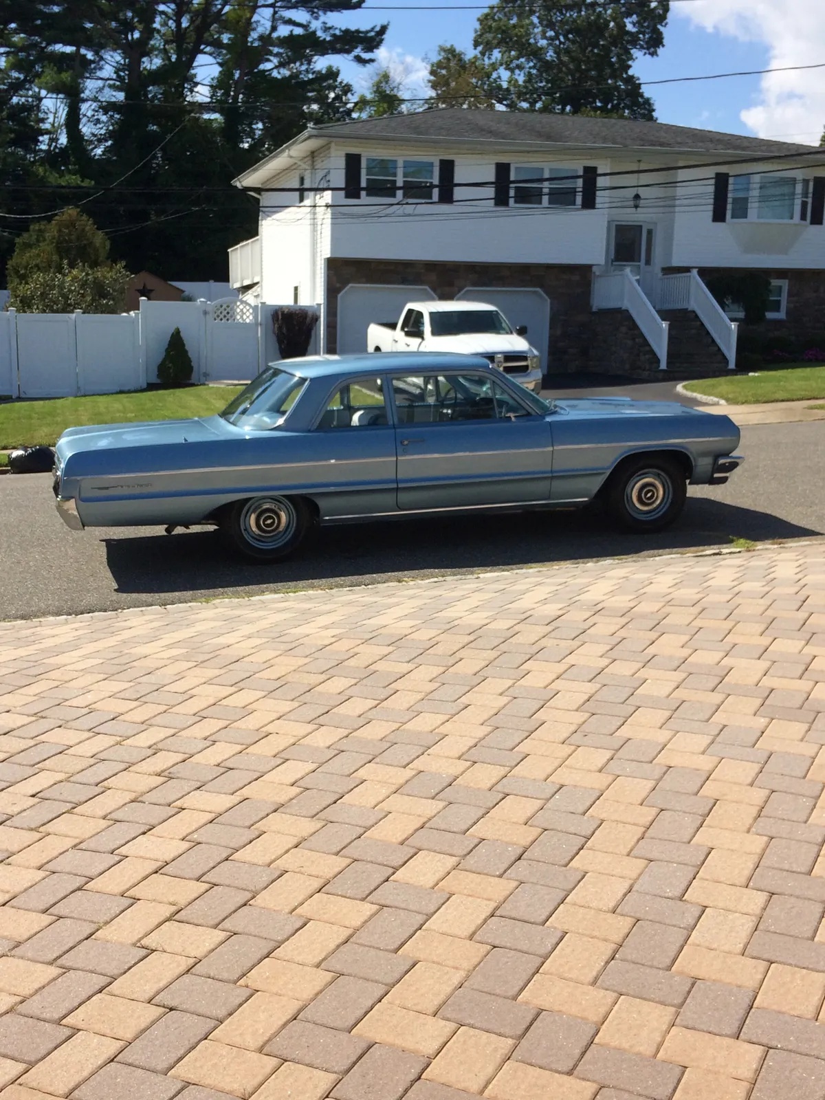 Chevrolet-Bel-air-1964-Silver-Blue-Poly-Blue-1